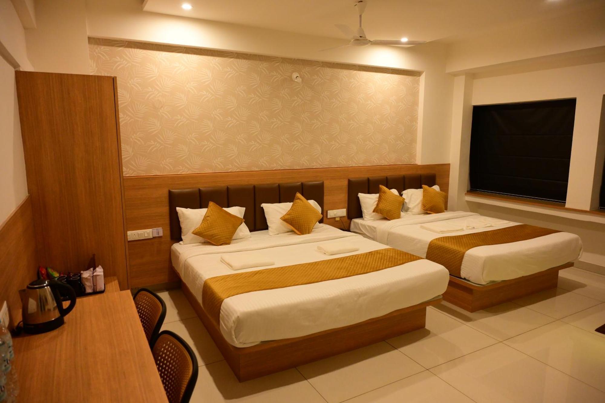 Bimba Hotels Mysore Bagian luar foto
