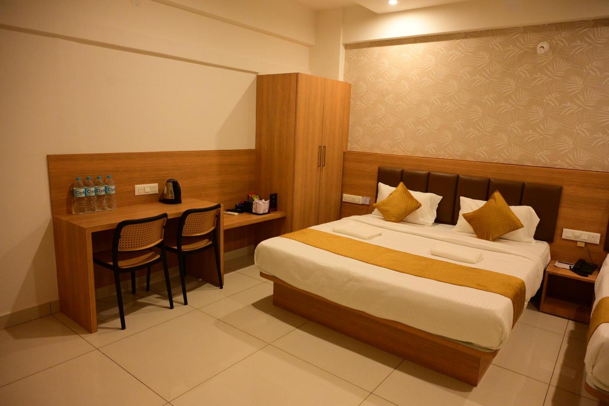 Bimba Hotels Mysore Bagian luar foto