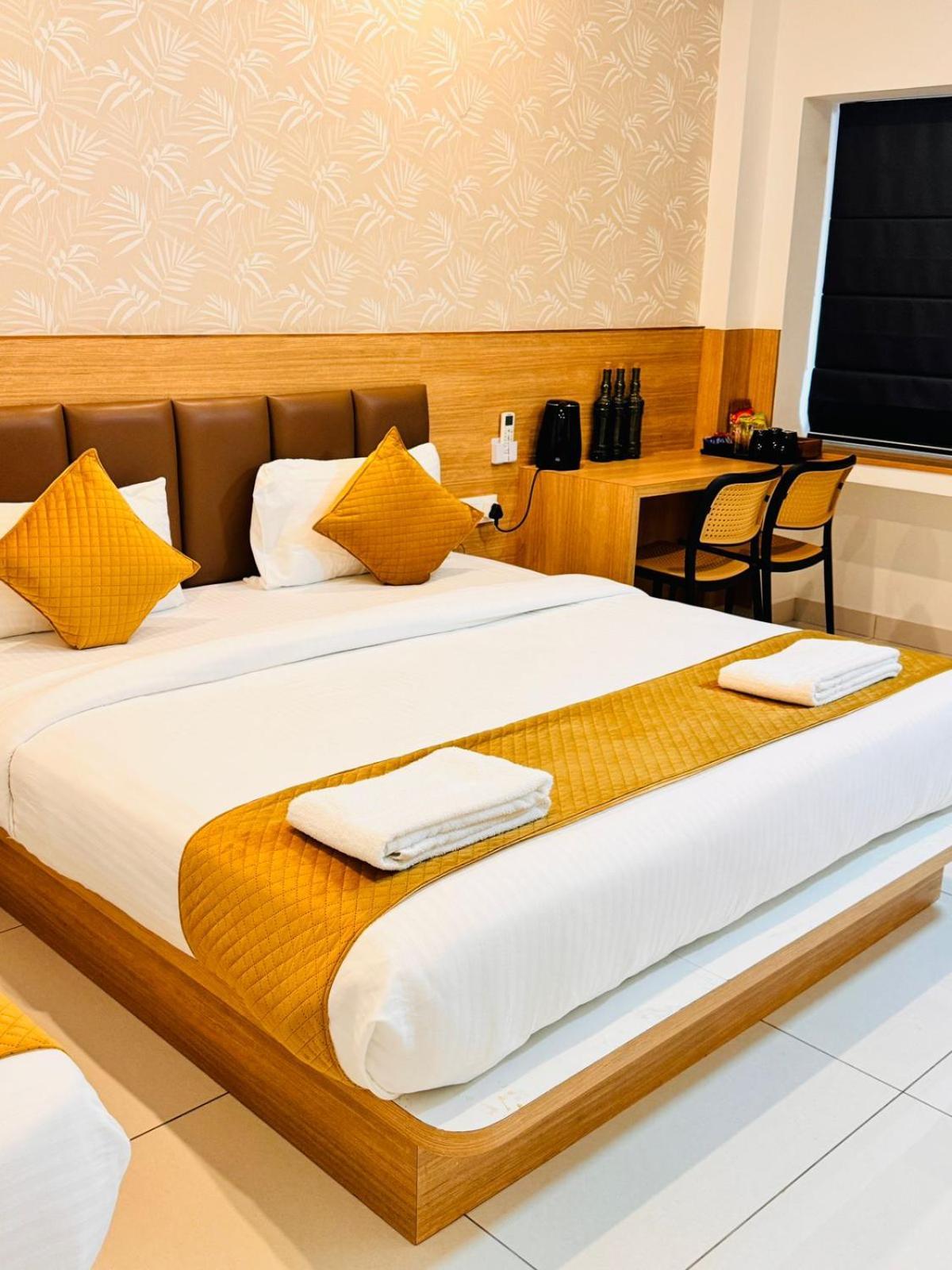 Bimba Hotels Mysore Bagian luar foto